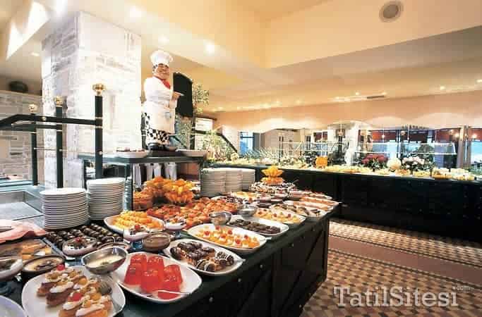 İzer Hotel Beach Club